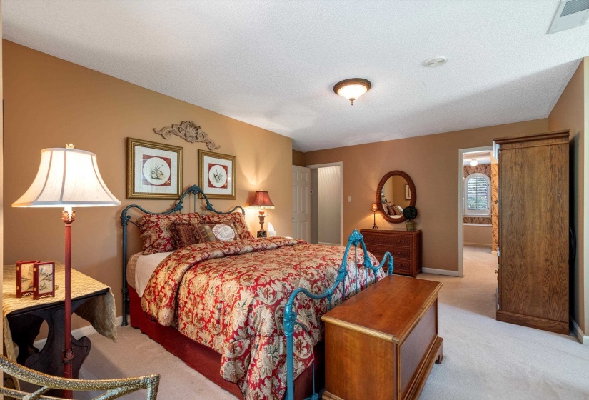 3424 LAKE POINTE CV, Memphis, Tennessee 38125, 4 Bedroom Bedrooms, 8 Room Rooms,3.1 BathroomBathrooms,Residential,For Sale,LAKE POINTE,0,10210608
