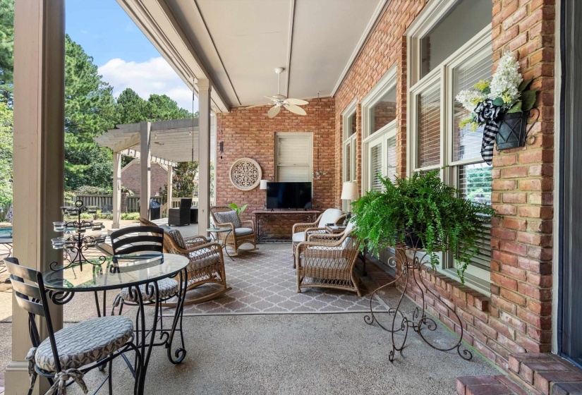 3424 LAKE POINTE CV, Memphis, Tennessee 38125, 4 Bedroom Bedrooms, 8 Room Rooms,3.1 BathroomBathrooms,Residential,For Sale,LAKE POINTE,0,10210608
