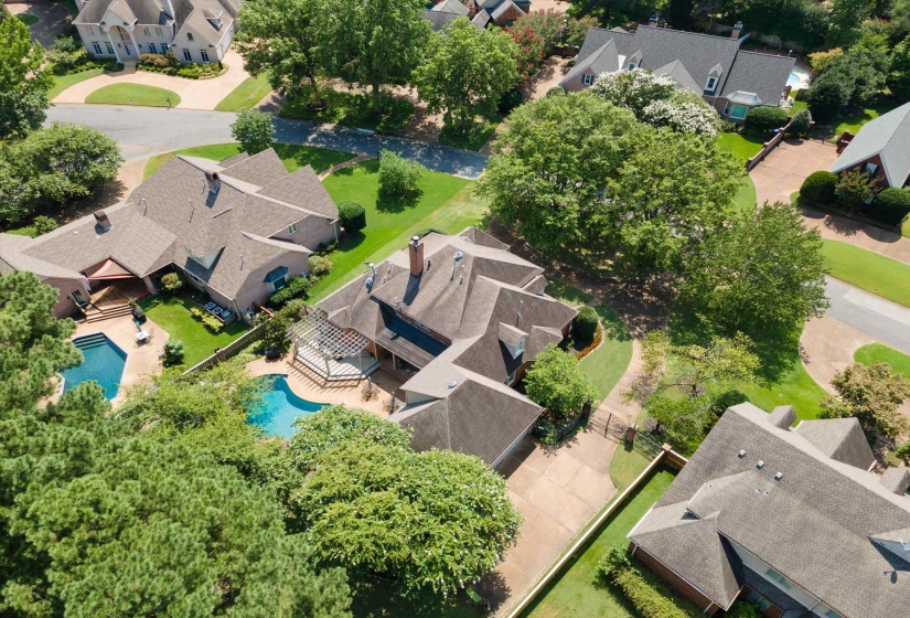 3424 LAKE POINTE CV, Memphis, Tennessee 38125, 4 Bedroom Bedrooms, 8 Room Rooms,3.1 BathroomBathrooms,Residential,For Sale,LAKE POINTE,0,10210608