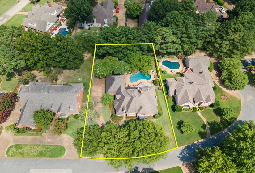 3424 LAKE POINTE CV, Memphis, Tennessee 38125, 4 Bedroom Bedrooms, 8 Room Rooms,3.1 BathroomBathrooms,Residential,For Sale,LAKE POINTE,0,10210608