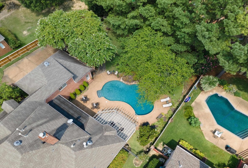 3424 LAKE POINTE CV, Memphis, Tennessee 38125, 4 Bedroom Bedrooms, 8 Room Rooms,3.1 BathroomBathrooms,Residential,For Sale,LAKE POINTE,0,10210608