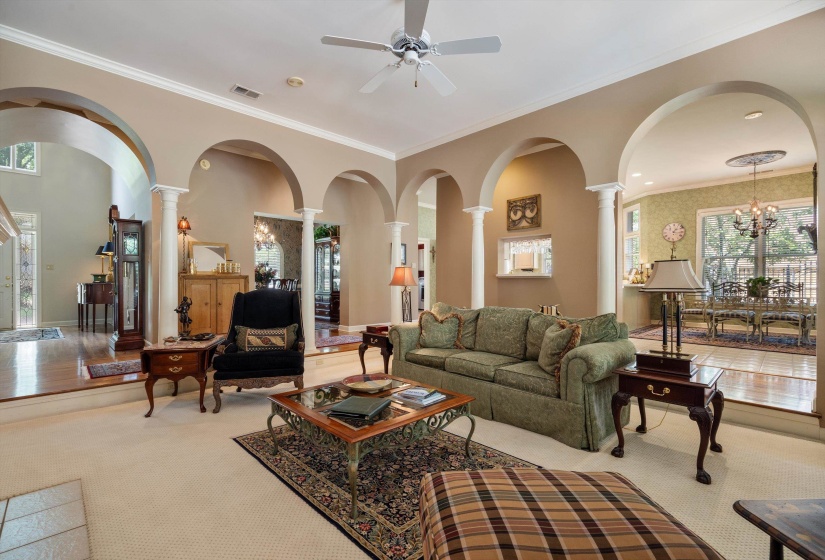 3424 LAKE POINTE CV, Memphis, Tennessee 38125, 4 Bedroom Bedrooms, 8 Room Rooms,3.1 BathroomBathrooms,Residential,For Sale,LAKE POINTE,0,10210608