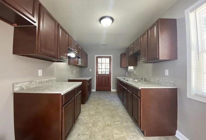 3509 HORN LAKE RD, Memphis, Tennessee 38109, 3 Bedroom Bedrooms, 5 Room Rooms,1 BathroomBathrooms,Residential,For Sale,HORN LAKE,0,10210664