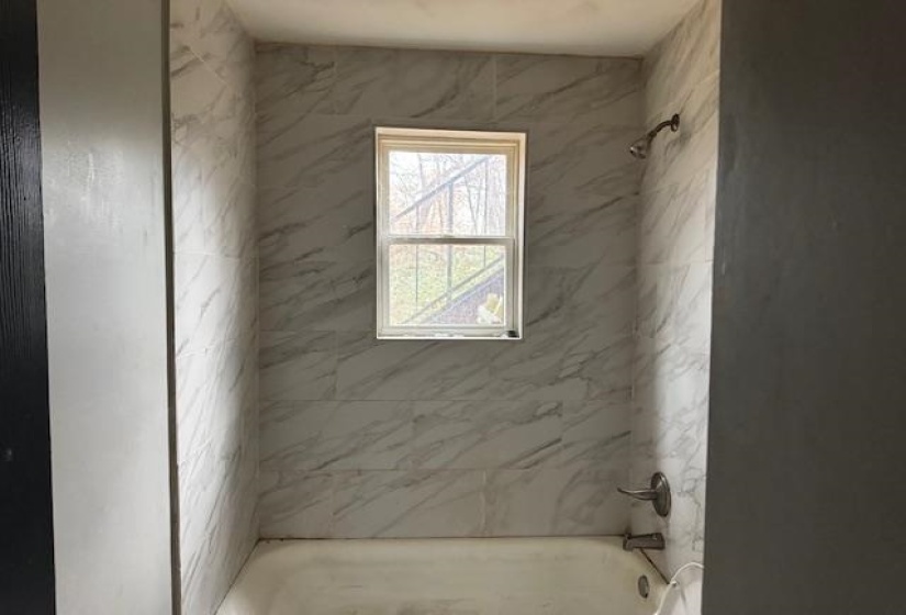 1627 BARTON ST, Memphis, Tennessee 38106, 8 Bedroom Bedrooms, 20 Room Rooms,4 BathroomBathrooms,Residential,For Sale,BARTON,0,10210685