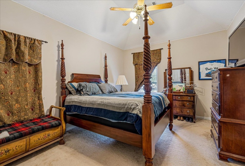 8703 ROGERS PARK AVE, Cordova, Tennessee 38016, 4 Bedroom Bedrooms, 7 Room Rooms,2.1 BathroomBathrooms,Residential,For Sale,ROGERS PARK,0,10210696