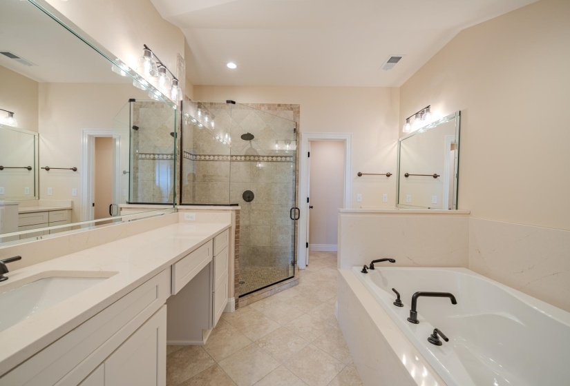 75B OASIS LN, Savannah, Tennessee 38372, 3 Bedrooms Bedrooms, 10 Rooms Rooms,3.1 BathroomsBathrooms,Residential,For Sale,OASIS,10210719