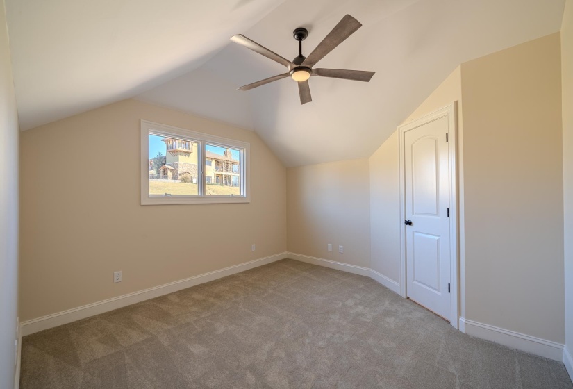 75B OASIS LN, Savannah, Tennessee 38372, 3 Bedrooms Bedrooms, 10 Rooms Rooms,3.1 BathroomsBathrooms,Residential,For Sale,OASIS,10210719