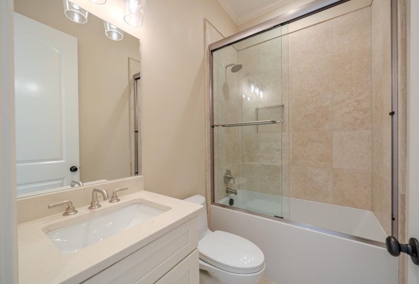 75B OASIS LN, Savannah, Tennessee 38372, 3 Bedrooms Bedrooms, 10 Rooms Rooms,3.1 BathroomsBathrooms,Residential,For Sale,OASIS,10210719