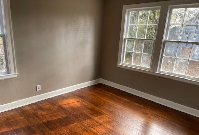 641 MCKELLAR AVE, Memphis, Tennessee 38106, 3 Bedrooms Bedrooms, 5 Rooms Rooms,1 BathroomBathrooms,Residential,For Sale,MCKELLAR,10210933