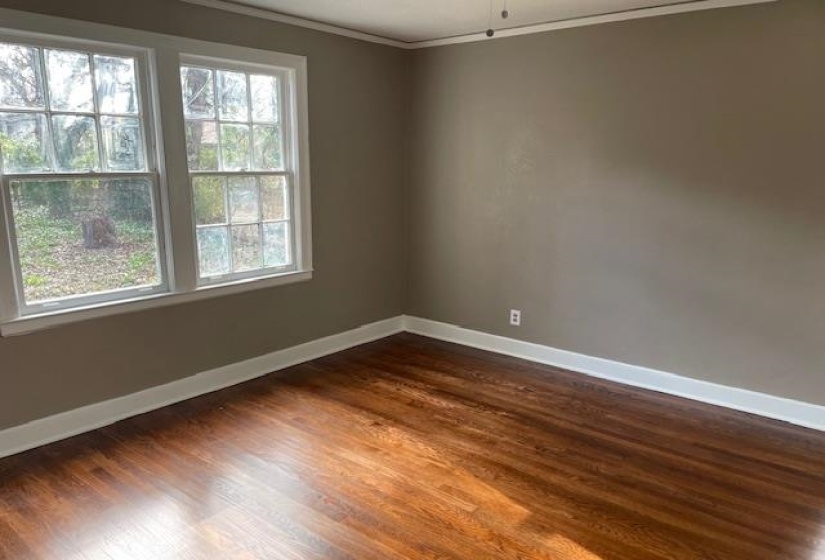 641 MCKELLAR AVE, Memphis, Tennessee 38106, 3 Bedrooms Bedrooms, 5 Rooms Rooms,1 BathroomBathrooms,Residential,For Sale,MCKELLAR,10210933