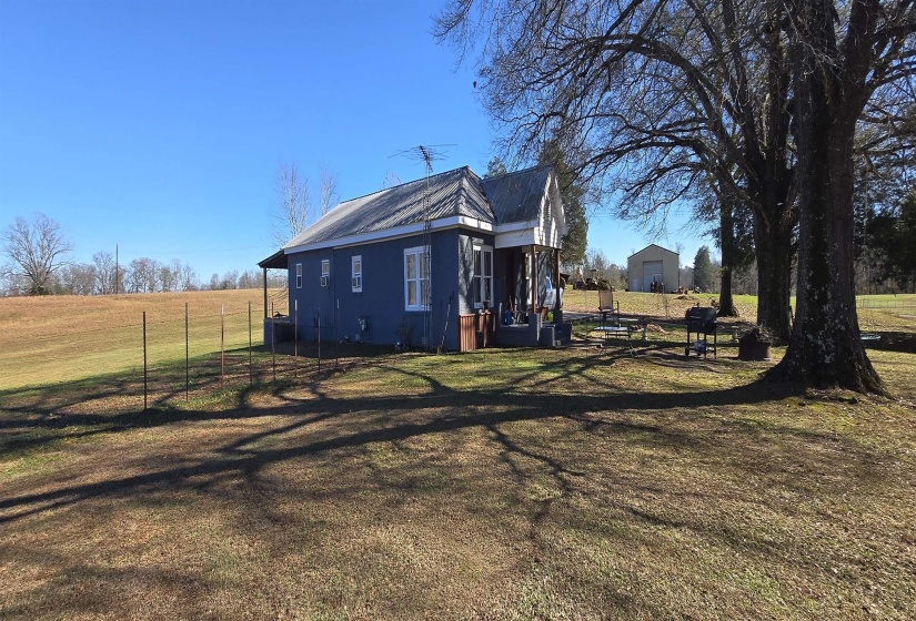 14760 125 HWY, Bolivar, Tennessee 38008, 2 Bedrooms Bedrooms, 6 Rooms Rooms,1 BathroomBathrooms,Residential,For Sale,125,10210951