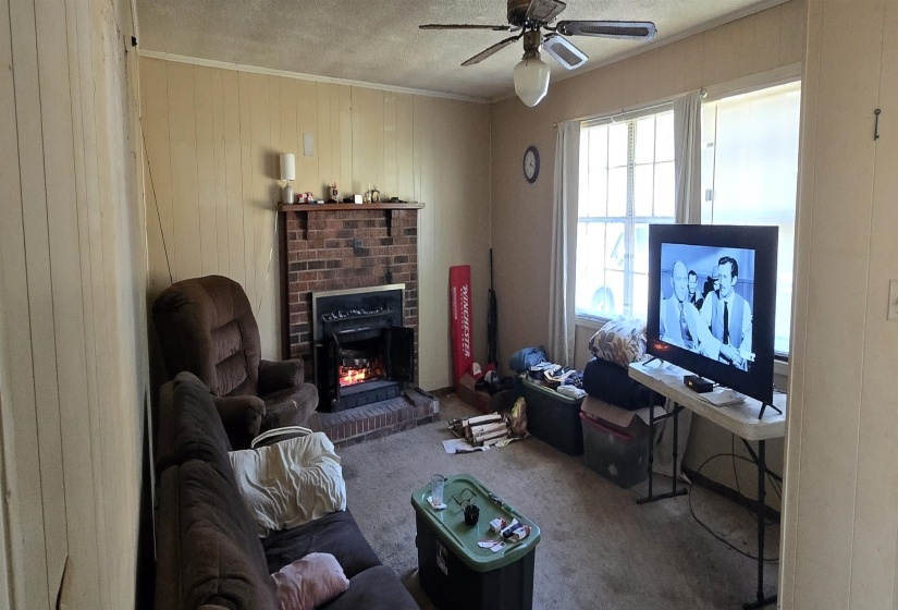2260 HEBRON RD, Middleton, Tennessee 38052-4154, 3 Bedrooms Bedrooms, 7 Rooms Rooms,1 BathroomBathrooms,Residential,For Sale,HEBRON,10210952