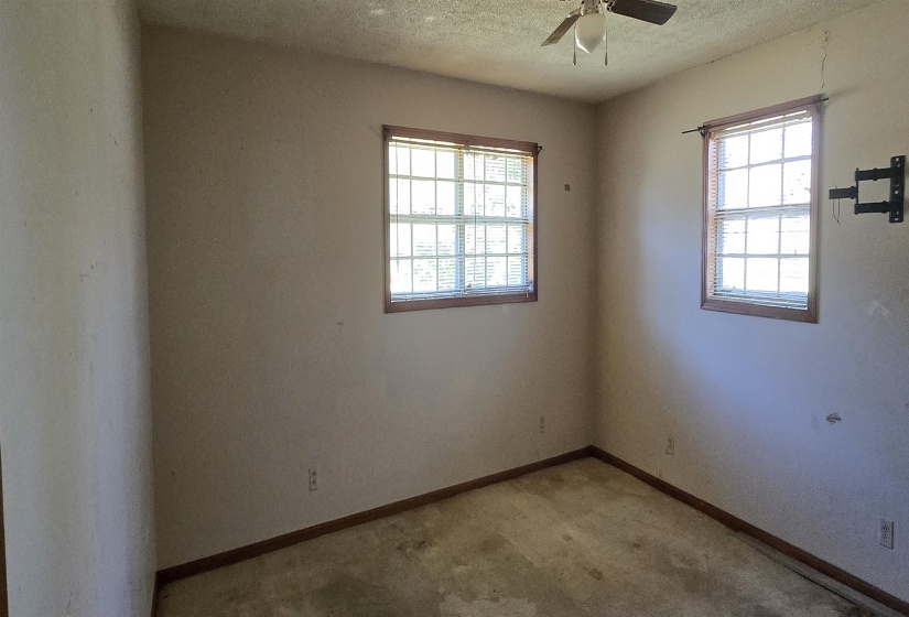 2260 HEBRON RD, Middleton, Tennessee 38052-4154, 3 Bedrooms Bedrooms, 7 Rooms Rooms,1 BathroomBathrooms,Residential,For Sale,HEBRON,10210952