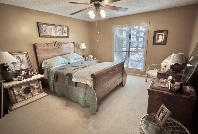 174 LEIF CV, Memphis, Tennessee 38018, 4 Bedrooms Bedrooms, 9 Rooms Rooms,3 BathroomsBathrooms,Residential,For Sale,LEIF,10210665
