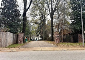 273 CENTRAL PARK AVE, Memphis, Tennessee 38111, 2 Bedrooms Bedrooms, 7 Rooms Rooms,2 BathroomsBathrooms,Residential,For Sale,CENTRAL PARK,10210954
