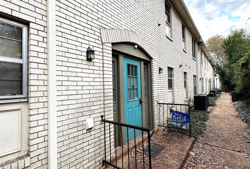 273 CENTRAL PARK AVE, Memphis, Tennessee 38111, 2 Bedrooms Bedrooms, 7 Rooms Rooms,2 BathroomsBathrooms,Residential,For Sale,CENTRAL PARK,10210954