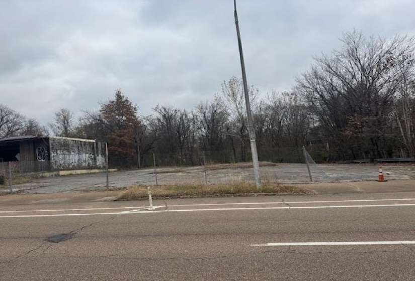 583 E H CRUMP BLVD, Memphis, Tennessee 38126, ,Commercial/industrial,For Sale,E H CRUMP,10210986