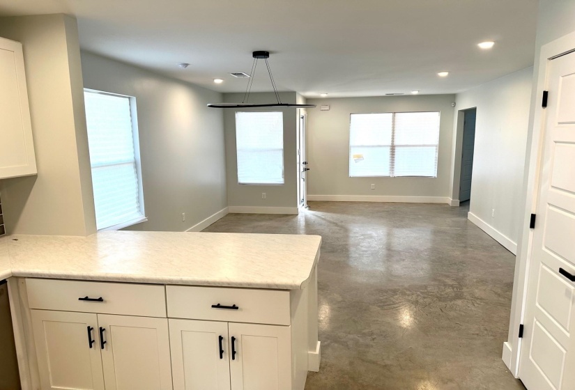 853 HANLEY ST, Memphis, Tennessee 38114, 4 Bedroom Bedrooms, 6 Room Rooms,2 BathroomBathrooms,Residential,For Sale,HANLEY,0,10206273