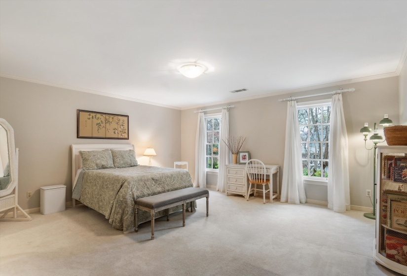 4792 WHITEHALL CV, Memphis, Tennessee 38117, 4 Bedrooms Bedrooms, 9 Rooms Rooms,4 BathroomsBathrooms,Residential,For Sale,WHITEHALL,10211039