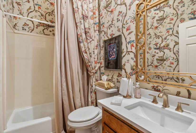 4792 WHITEHALL CV, Memphis, Tennessee 38117, 4 Bedrooms Bedrooms, 9 Rooms Rooms,4 BathroomsBathrooms,Residential,For Sale,WHITEHALL,10211039