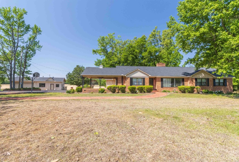 8453 HWY 45 S HWY, Ramer, Tennessee 38367, 3 Bedrooms Bedrooms, 8 Rooms Rooms,2 BathroomsBathrooms,Residential,For Sale,HWY 45 S,10211040