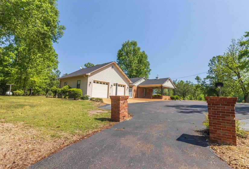 8453 HWY 45 S HWY, Ramer, Tennessee 38367, 3 Bedrooms Bedrooms, 8 Rooms Rooms,2 BathroomsBathrooms,Residential,For Sale,HWY 45 S,10211040