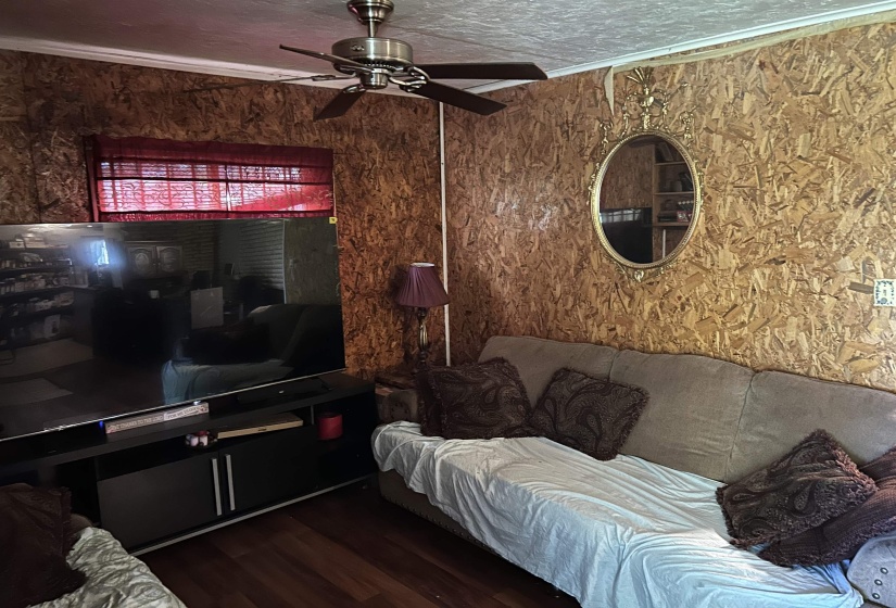 3158 FORD RD, Memphis, Tennessee 38109, 3 Bedrooms Bedrooms, 8 Rooms Rooms,2 BathroomsBathrooms,Residential,For Sale,FORD,10211046
