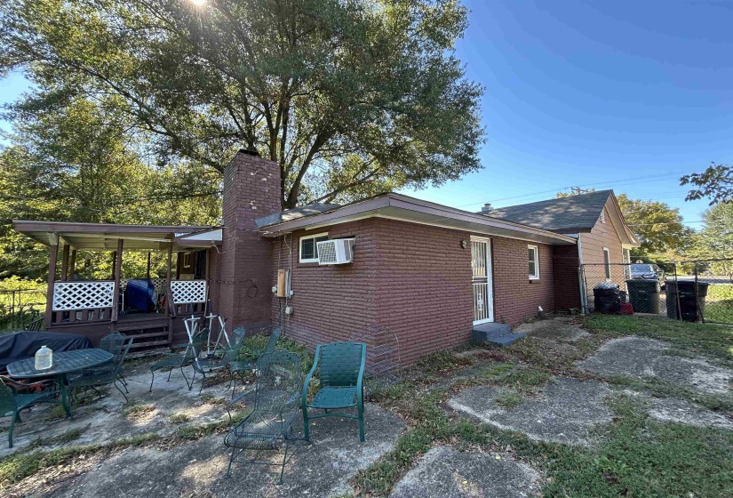 3158 FORD RD, Memphis, Tennessee 38109, 3 Bedrooms Bedrooms, 8 Rooms Rooms,2 BathroomsBathrooms,Residential,For Sale,FORD,10211046