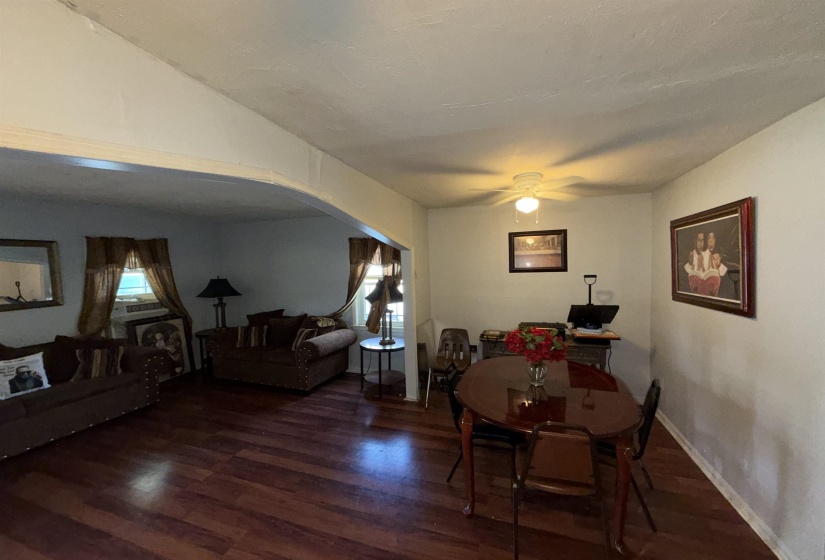 3158 FORD RD, Memphis, Tennessee 38109, 3 Bedrooms Bedrooms, 8 Rooms Rooms,2 BathroomsBathrooms,Residential,For Sale,FORD,10211046