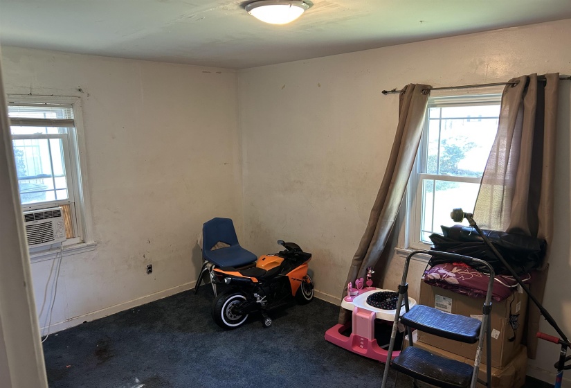 3158 FORD RD, Memphis, Tennessee 38109, 3 Bedrooms Bedrooms, 8 Rooms Rooms,2 BathroomsBathrooms,Residential,For Sale,FORD,10211046