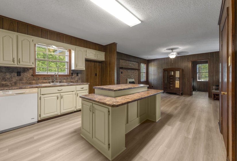 6578 311 HWY, Holly Springs, Mississippi 38635, 3 Bedrooms Bedrooms, 7 Rooms Rooms,2 BathroomsBathrooms,Residential,For Sale,311,10211079