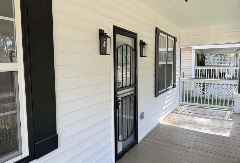 Property entrance with a porch