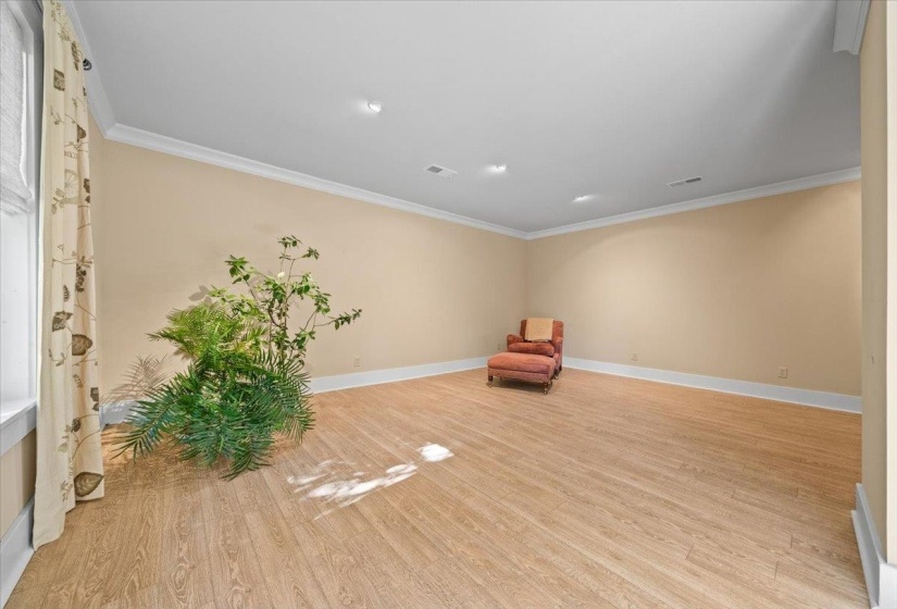 1412 PEABODY AVE, Memphis, Tennessee 38104, 3 Bedrooms Bedrooms, 8 Rooms Rooms,1.1 BathroomsBathrooms,Residential,For Sale,PEABODY,10211069