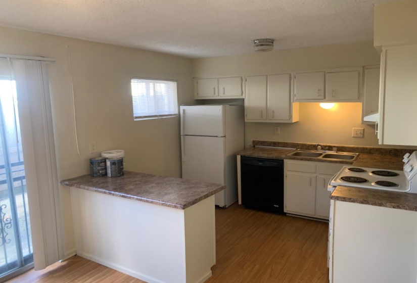 3438 SPOTTSWOOD AVE, Memphis, Tennessee 38111, 2 Bedrooms Bedrooms, 4 Rooms Rooms,1.1 BathroomsBathrooms,Residential,For Sale,SPOTTSWOOD,10211094