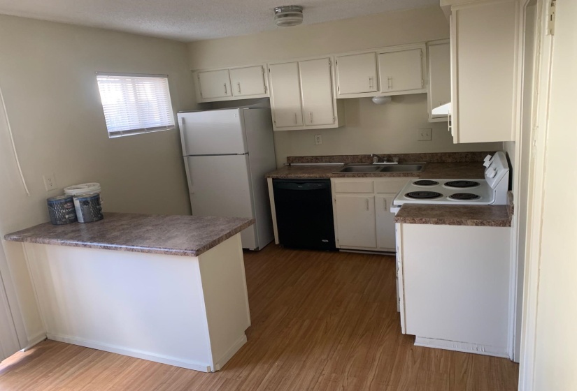 3438 SPOTTSWOOD AVE, Memphis, Tennessee 38111, 2 Bedrooms Bedrooms, 4 Rooms Rooms,1.1 BathroomsBathrooms,Residential,For Sale,SPOTTSWOOD,10211094