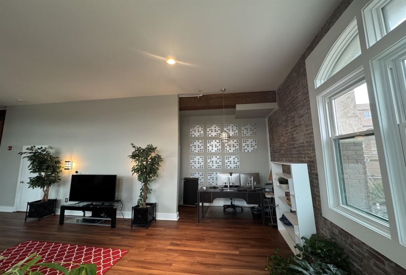 435 FRONT ST, Memphis, Tennessee 38103, 2 Bedroom Bedrooms, 5 Room Rooms,2.1 BathroomBathrooms,Residential,For Sale,FRONT,0,10211115