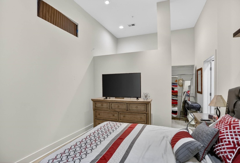 435 FRONT ST, Memphis, Tennessee 38103, 2 Bedroom Bedrooms, 5 Room Rooms,2.1 BathroomBathrooms,Residential,For Sale,FRONT,0,10211115