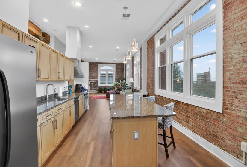 435 FRONT ST, Memphis, Tennessee 38103, 2 Bedroom Bedrooms, 5 Room Rooms,2.1 BathroomBathrooms,Residential,For Sale,FRONT,0,10211115