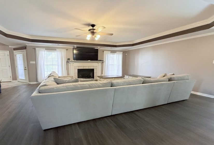 Large den/family room