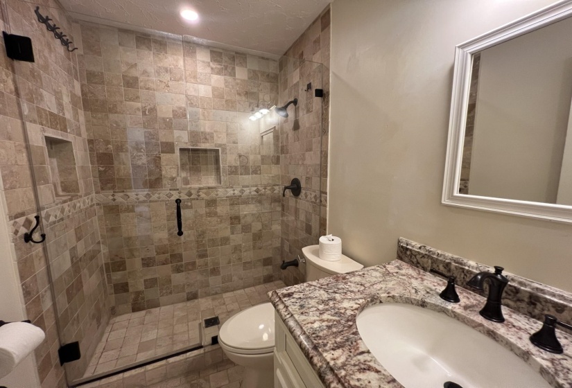 1770 MILL GLEN CV, Memphis, Tennessee 38016, 4 Bedrooms Bedrooms, 7 Rooms Rooms,2 BathroomsBathrooms,Residential,For Sale,MILL GLEN,10211125