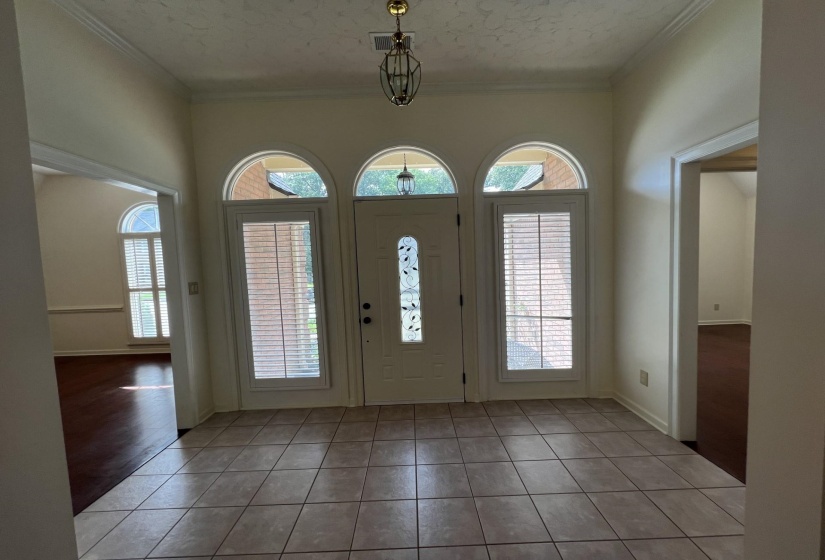 1770 MILL GLEN CV, Memphis, Tennessee 38016, 4 Bedrooms Bedrooms, 7 Rooms Rooms,2 BathroomsBathrooms,Residential,For Sale,MILL GLEN,10211125