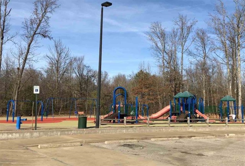 1770 MILL GLEN CV, Memphis, Tennessee 38016, 4 Bedrooms Bedrooms, 7 Rooms Rooms,2 BathroomsBathrooms,Residential,For Sale,MILL GLEN,10211125
