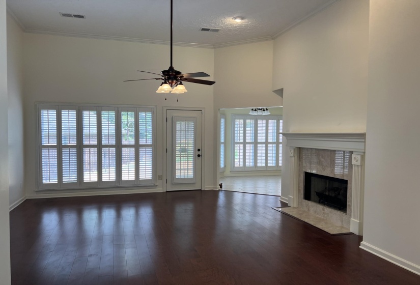 1770 MILL GLEN CV, Memphis, Tennessee 38016, 4 Bedrooms Bedrooms, 7 Rooms Rooms,2 BathroomsBathrooms,Residential,For Sale,MILL GLEN,10211125