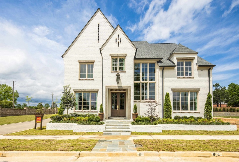 9112 WILDER RUN CIR, Germantown, Tennessee 38138, 4 Bedrooms Bedrooms, 9 Rooms Rooms,4.1 BathroomsBathrooms,Residential,For Sale,WILDER RUN,10195729