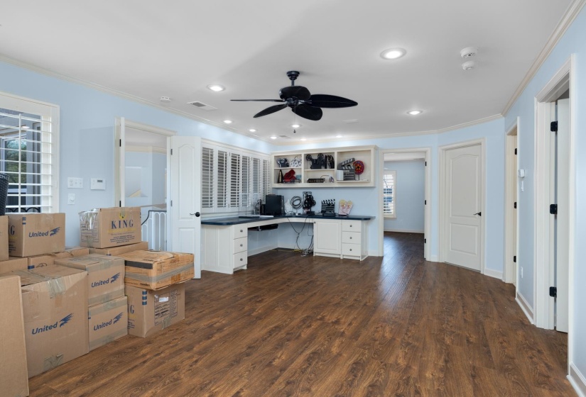 2445 EAGLERIDGE LN, Memphis, Tennessee 38016, 4 Bedrooms Bedrooms, 8 Rooms Rooms,3.1 BathroomsBathrooms,Residential,For Sale,EAGLERIDGE,10211194