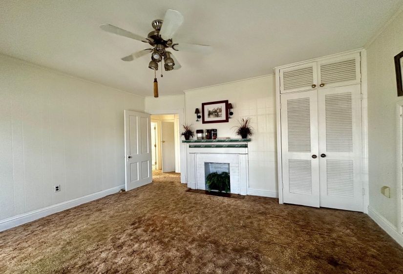 1108 WHITEHAVEN LN, Memphis, Tennessee 38116, 5 Bedroom Bedrooms, 2 Room Rooms,2.1 BathroomBathrooms,Residential,For Sale,WHITEHAVEN,0,10211212