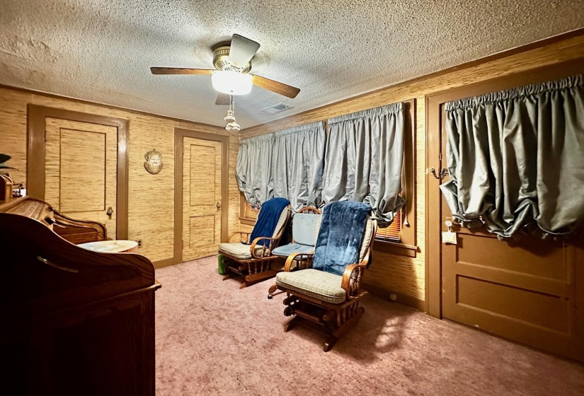 1108 WHITEHAVEN LN, Memphis, Tennessee 38116, 5 Bedroom Bedrooms, 2 Room Rooms,2.1 BathroomBathrooms,Residential,For Sale,WHITEHAVEN,0,10211212