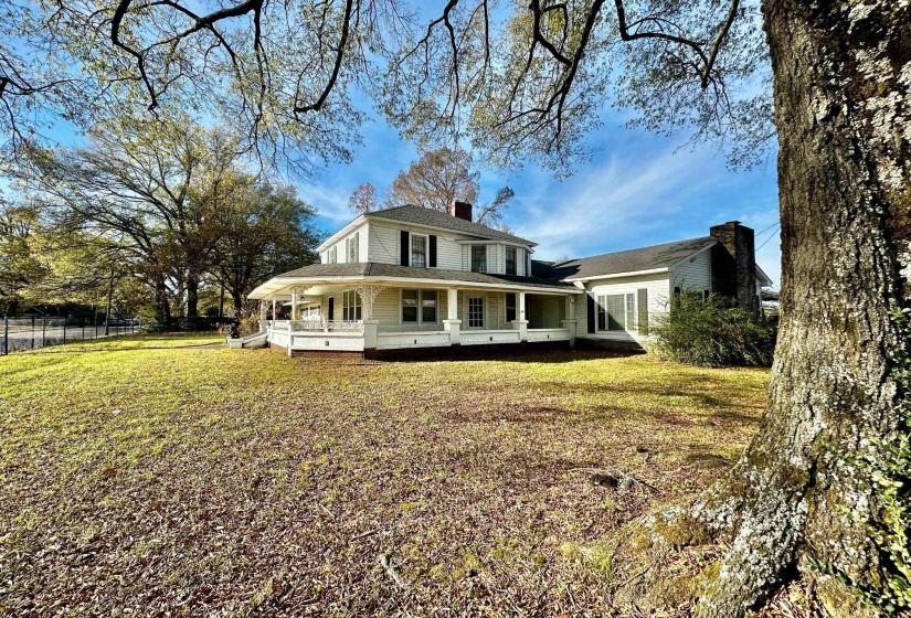1108 WHITEHAVEN LN, Memphis, Tennessee 38116, 5 Bedroom Bedrooms, 2 Room Rooms,2.1 BathroomBathrooms,Residential,For Sale,WHITEHAVEN,0,10211212