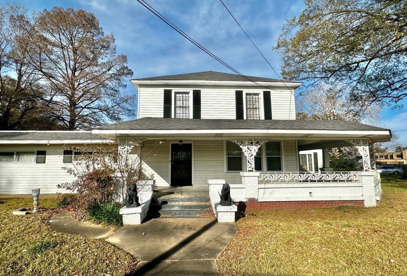 1108 WHITEHAVEN LN, Memphis, Tennessee 38116, 5 Bedroom Bedrooms, 2 Room Rooms,2.1 BathroomBathrooms,Residential,For Sale,WHITEHAVEN,0,10211212