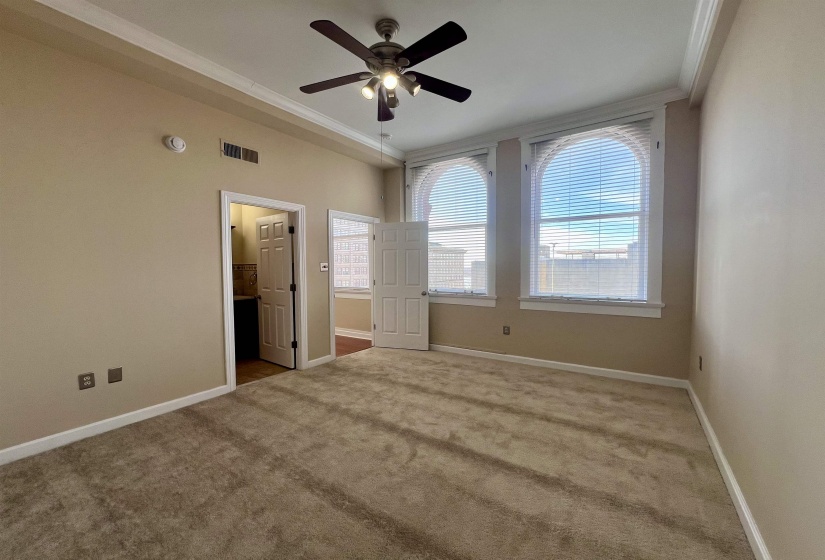 10 MAIN ST, Memphis, Tennessee 38103, 2 Bedrooms Bedrooms, 4 Rooms Rooms,2 BathroomsBathrooms,Residential,For Sale,MAIN,10211217